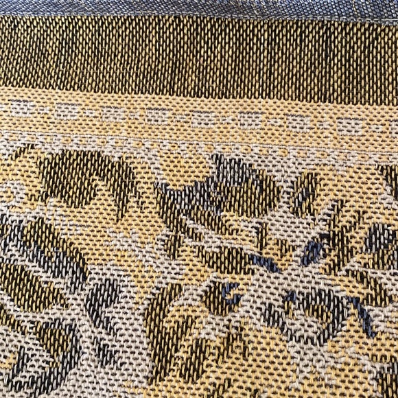 VTG Tapestry Tablecloth 58”x68” - Picture 5 of 12